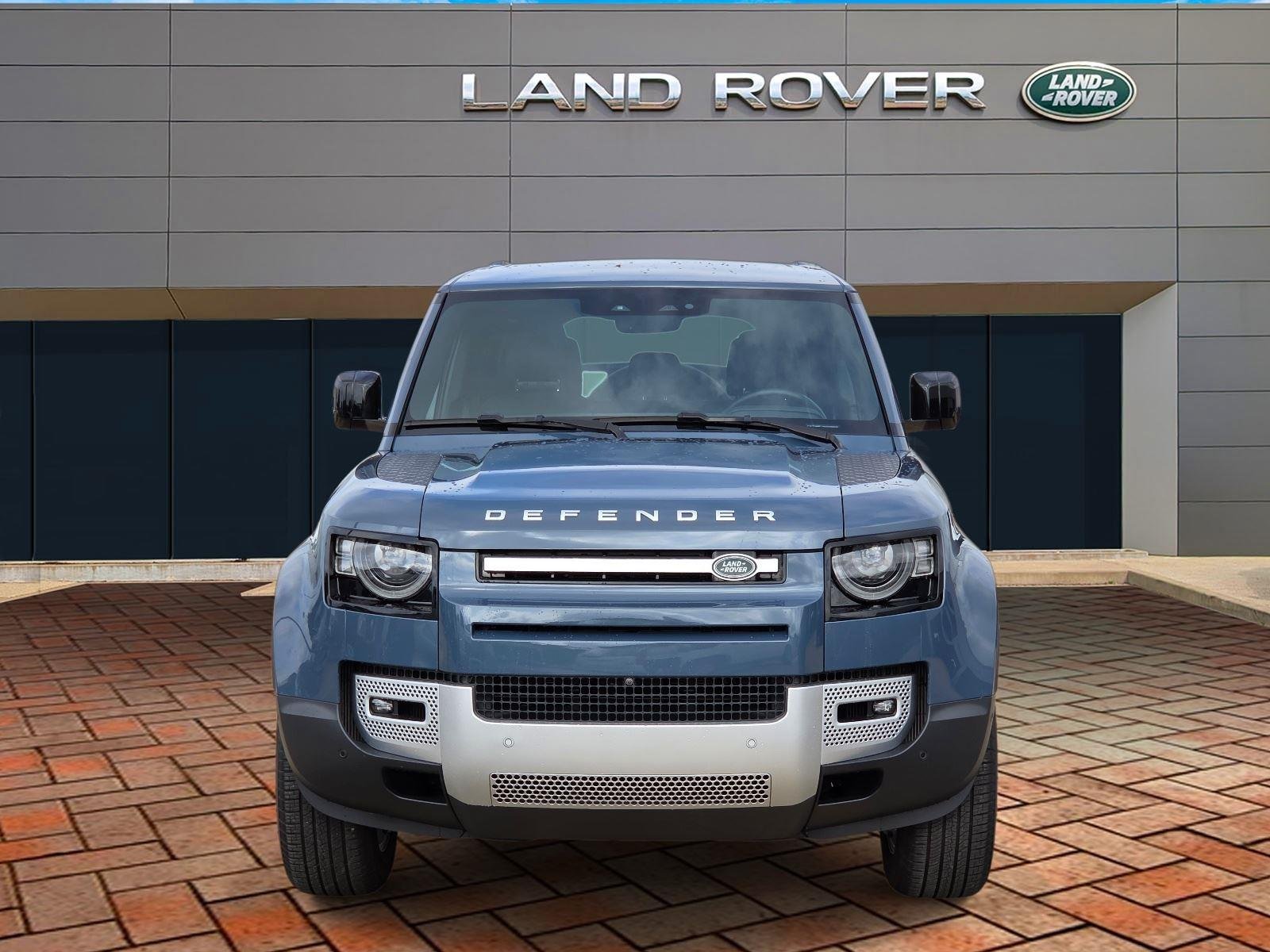 Used 2024 Tasman Blue Metallic Land Rover S image 2