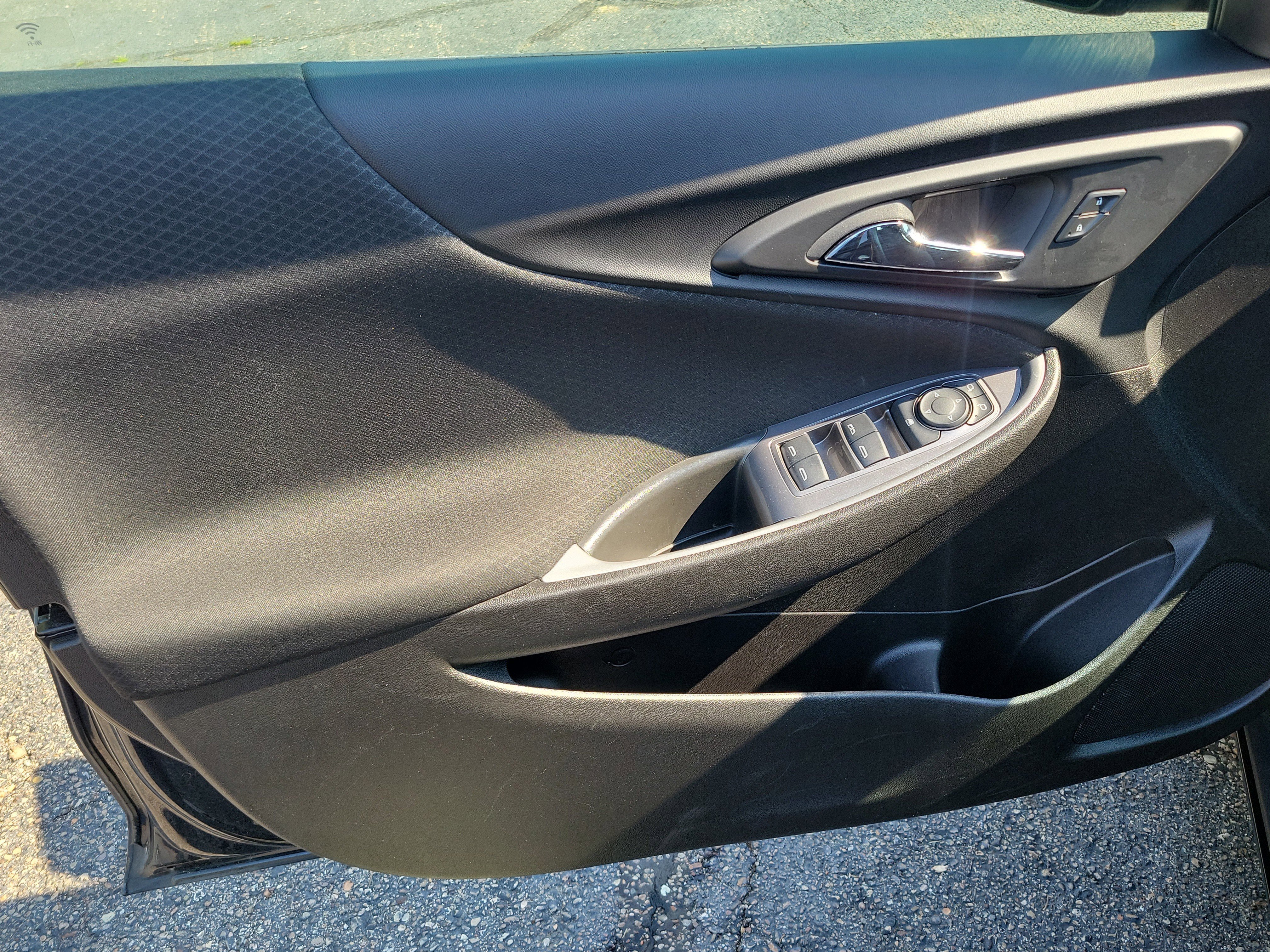 Used 2024 Mosaic Black Metallic Chevrolet LT image 18