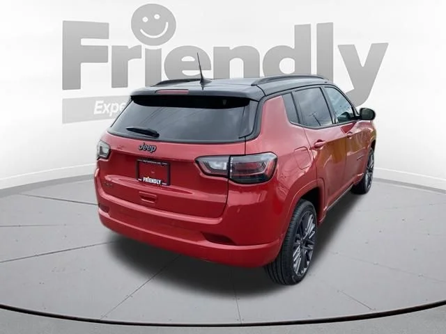 Used 2023 Red Jeep Limited image 5