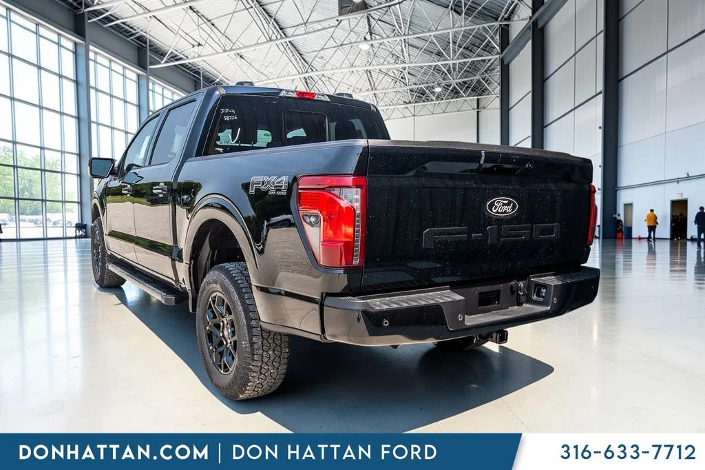 New 2026 Agate Black Metallic Ford XLT image 29