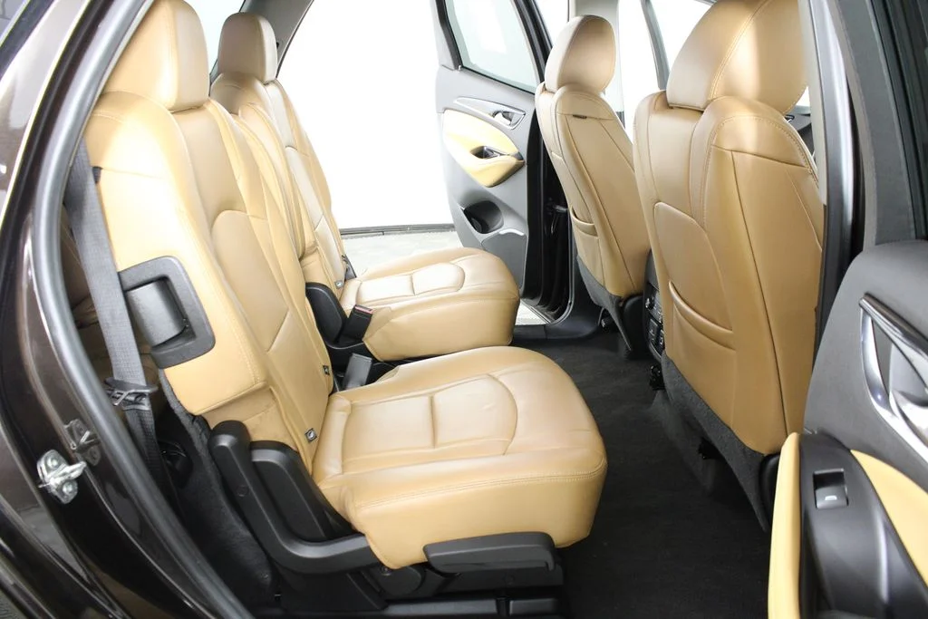 Used 2019 Brown Buick Essence image 14