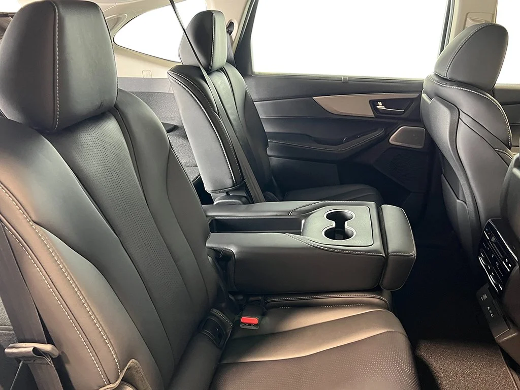 New 2026 Liquid Carbon Metallic Acura w/Technology Package image 39
