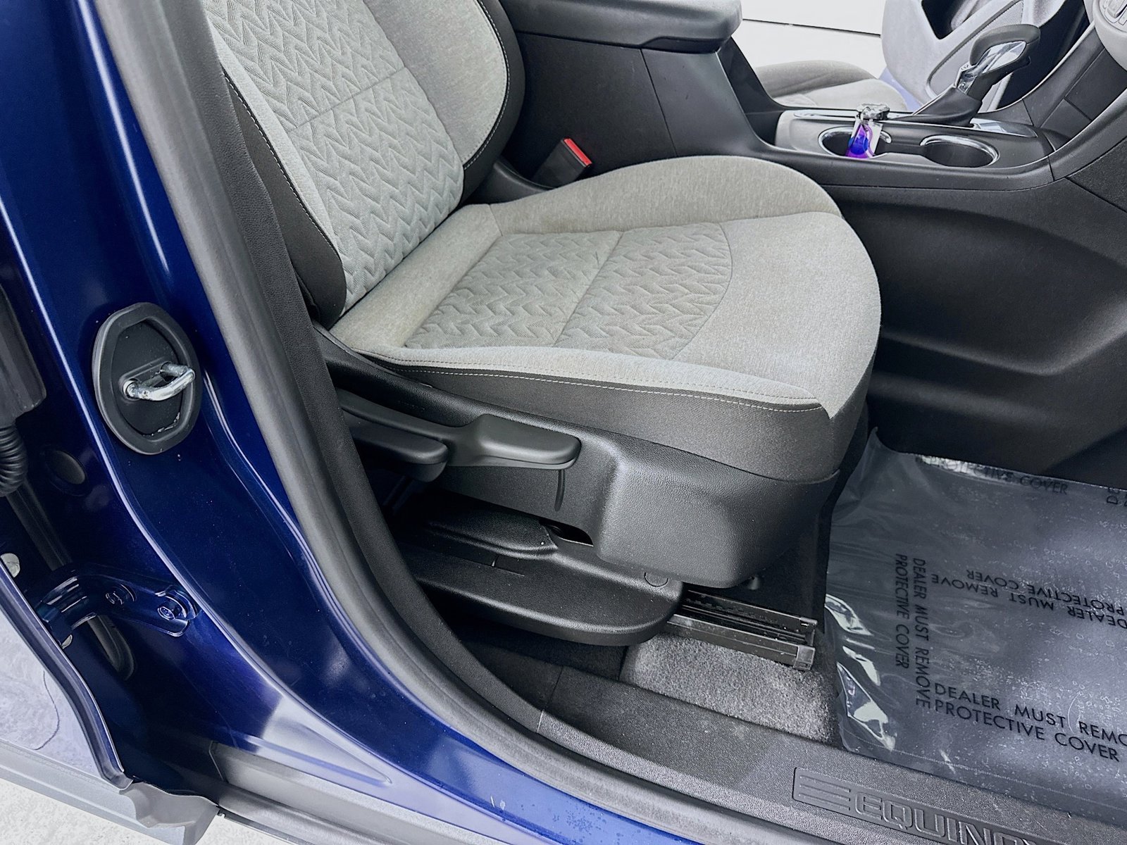 Used 2022 Blue Chevrolet LS image 29