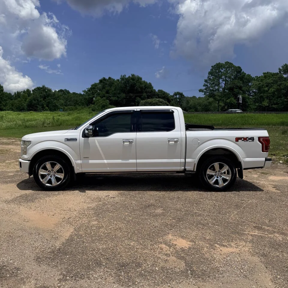 Used 2015 White Ford Platinum 4x4 4dr SuperCrew 5.5 ft. SB image 2
