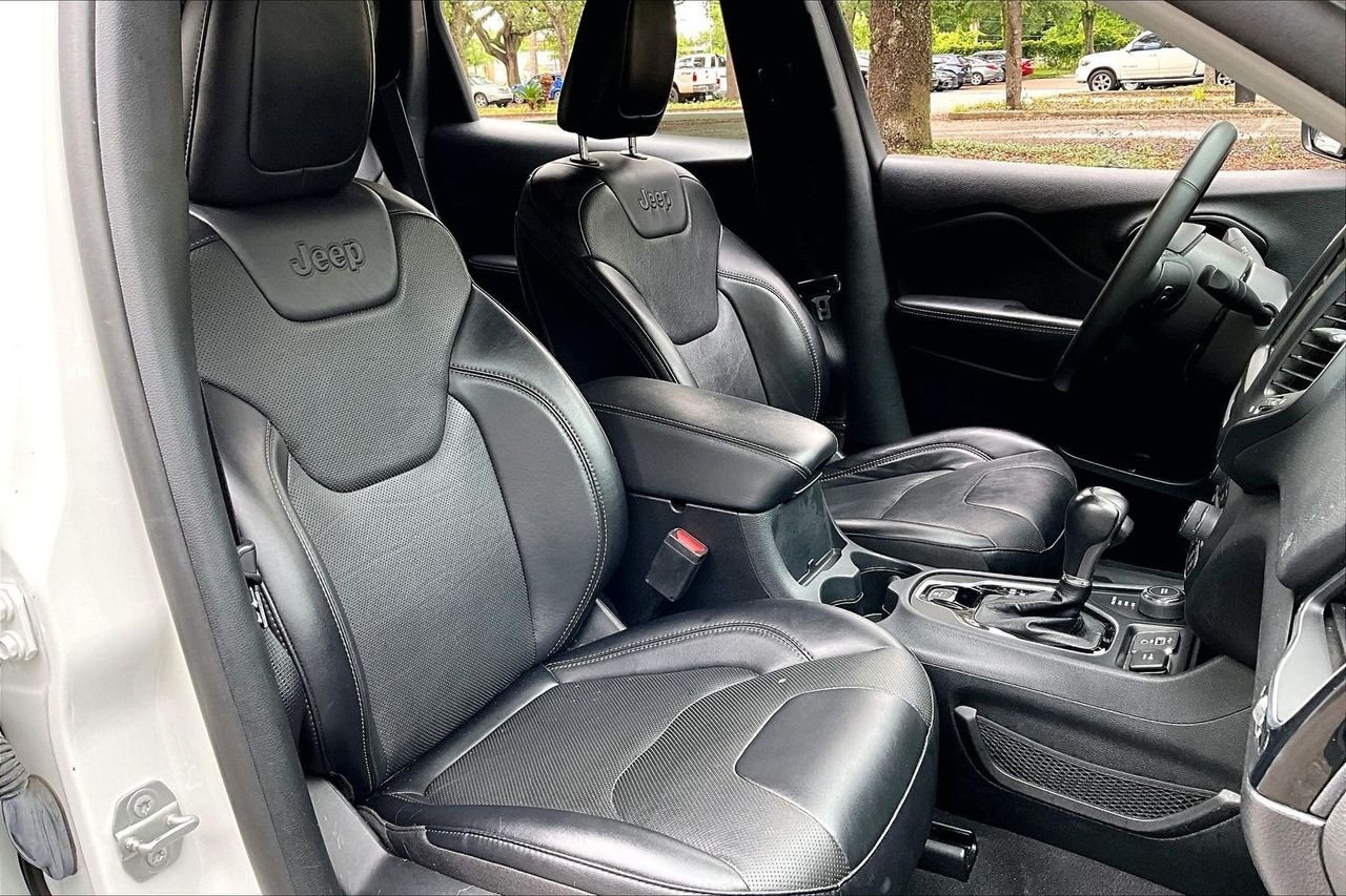 2023 Jeep Cherokee Altitude Lux - Photo 30