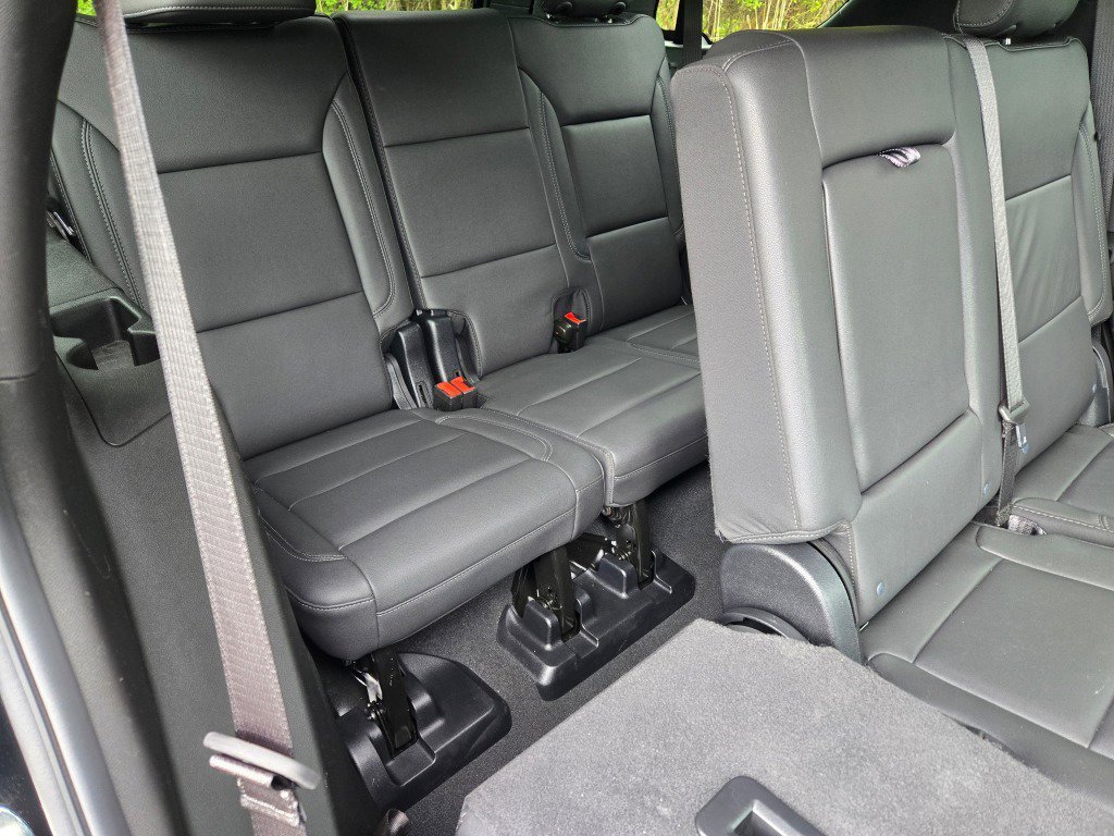 2025 Chevrolet Tahoe LT - Photo 12