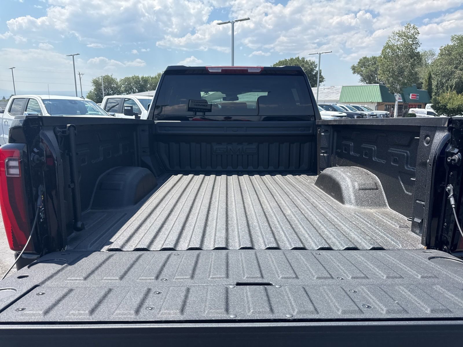 2025 GMC Sierra 3500HD SLT - Photo 39