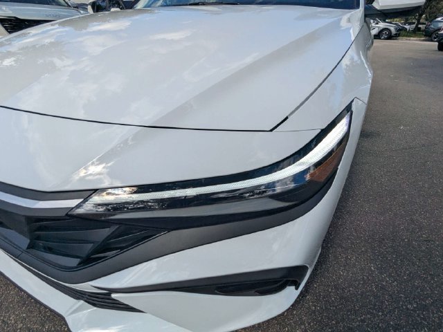 Used 2026 White Hyundai SE image 10