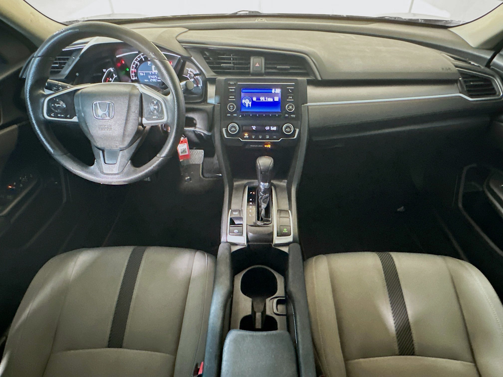 Used 2018 Gray Honda LX image 26