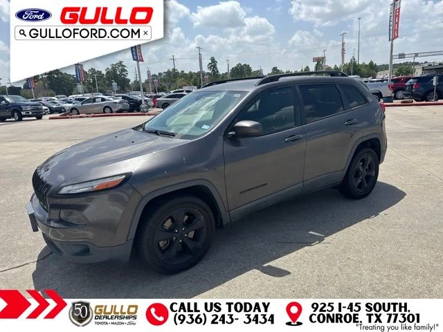 Certified Used 2018 Granite Crystal Clearcoat Metallic Jeep Latitude image 6