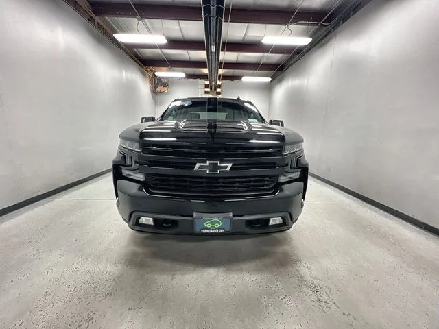 Certified Used 2022 Black Chevrolet RST image 3