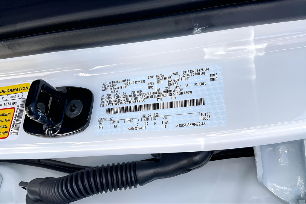 New 2026 Oxford White Ford XLT image 18