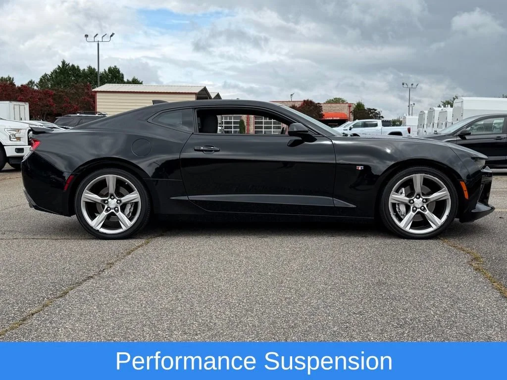 Used 2018 BLACK Chevrolet 1SS image 9