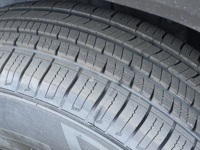 Used 2018 Gray Jeep Sport image 10