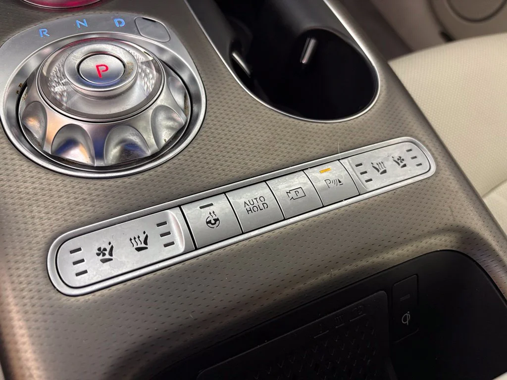 Used 2023 White Genesis Performance image 32