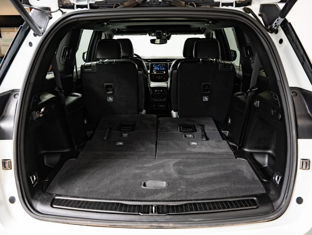 Used 2023 Bright White Clearcoat Jeep Altitude image 22