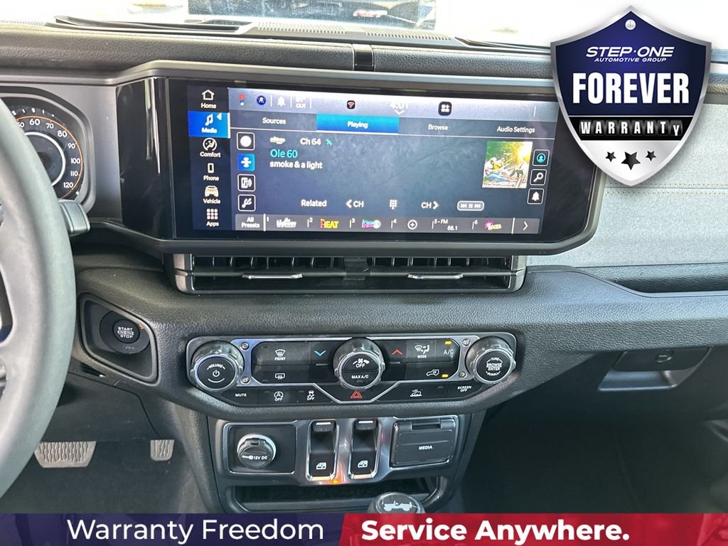 Used 2025 White Jeep Sport S image 23