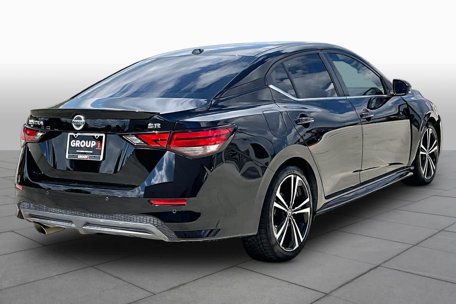 Used 2022 Super Black Nissan SR image 11