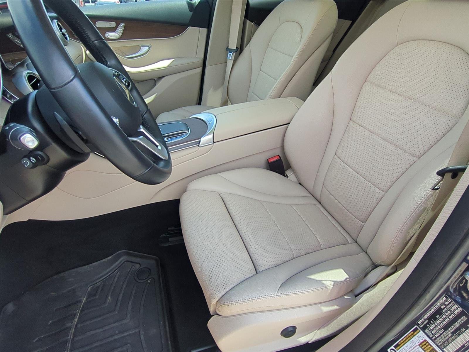 Used 2022 Lunar Blue Metallic Mercedes-Benz GLC 300 image 18