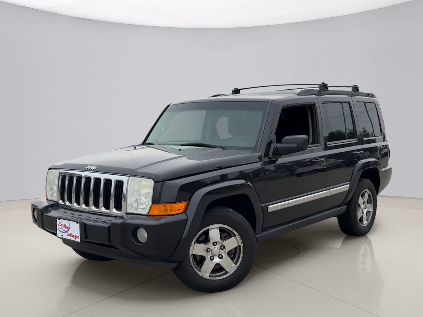 2010 Jeep Commander Sport 4X4's photo