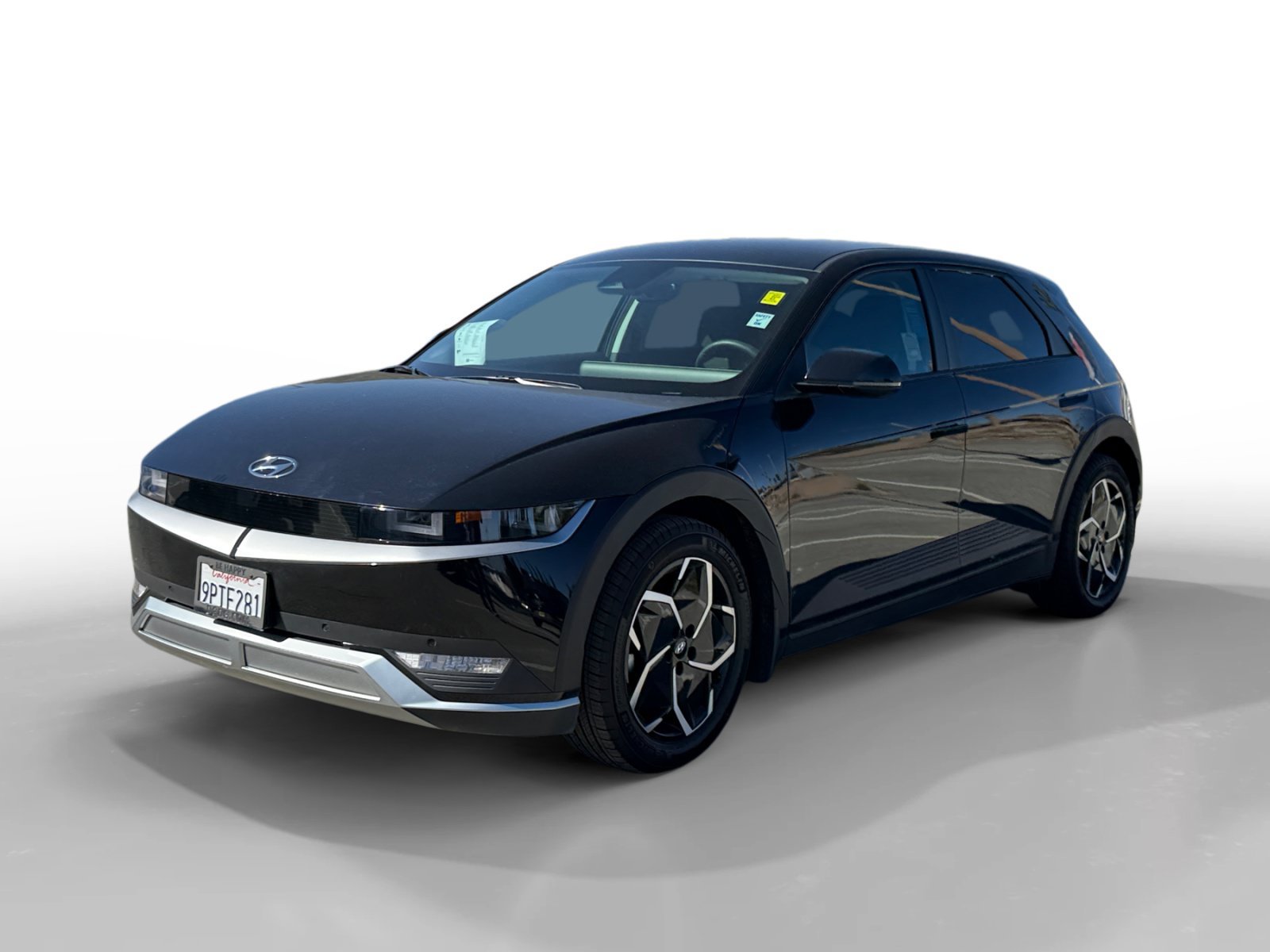 Certified Used 2024 Abyss Black Hyundai SEL image 1