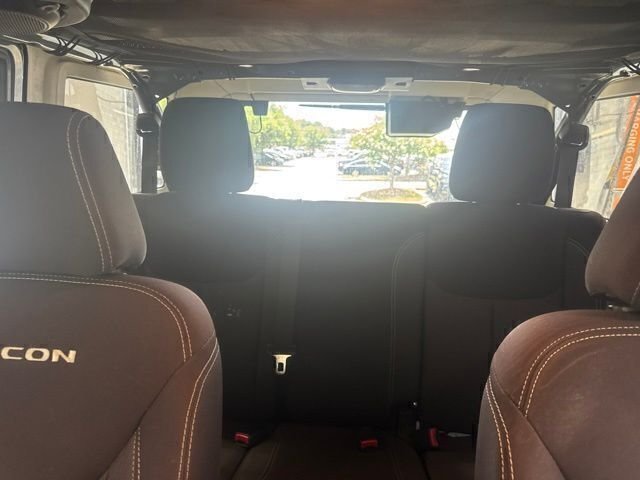 Used 2014 Gray Jeep Unlimited Rubicon image 17