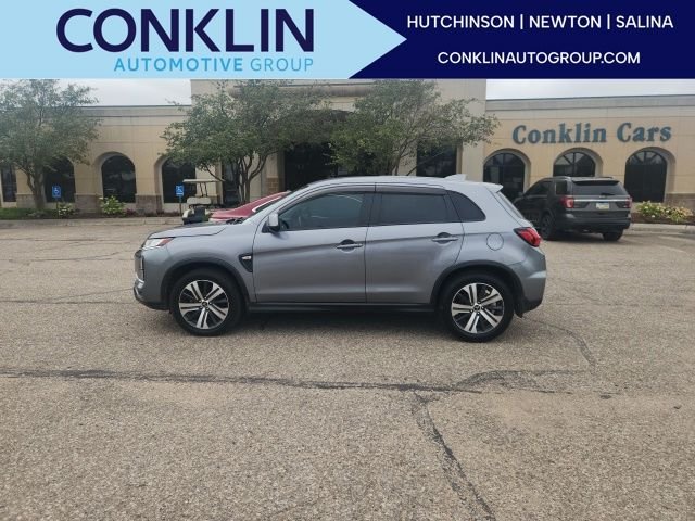 Used 2024 Gray Mitsubishi  image 1