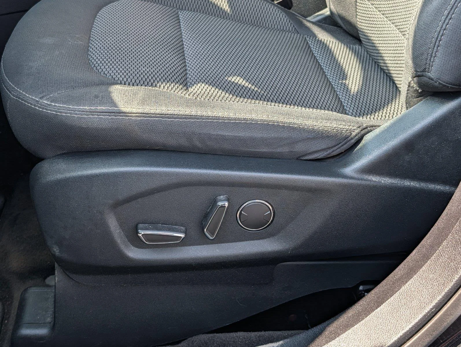 Used 2018 Shadow Black Ford XLT image 11