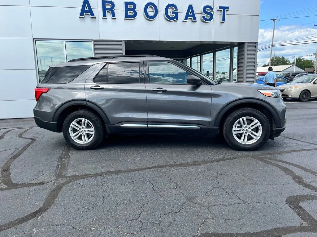 Used 2023 Gray Ford XLT image 8