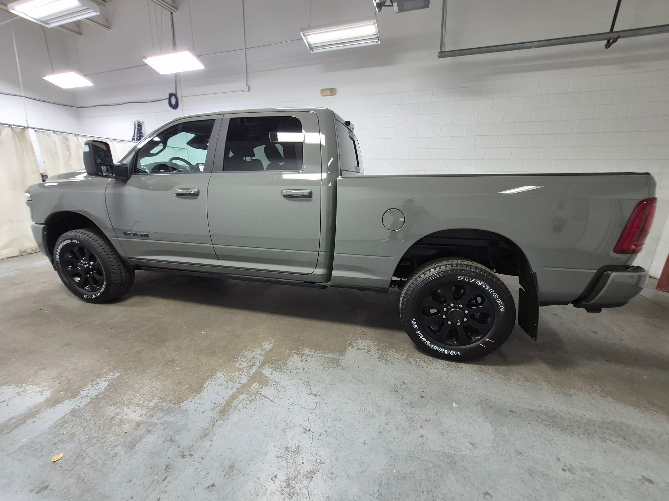New 2026 Ceramic Gray Clear-Coat Exterior Paint RAM Laramie image 8