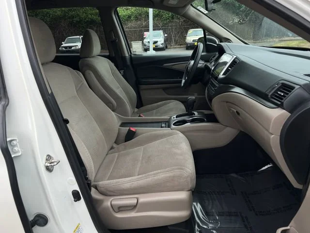 2016 Honda Pilot EX - Photo 9
