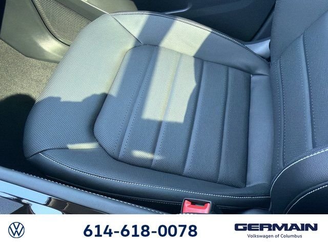 New 2026 Deep Black Pearl Volkswagen 2.0T SEL image 33