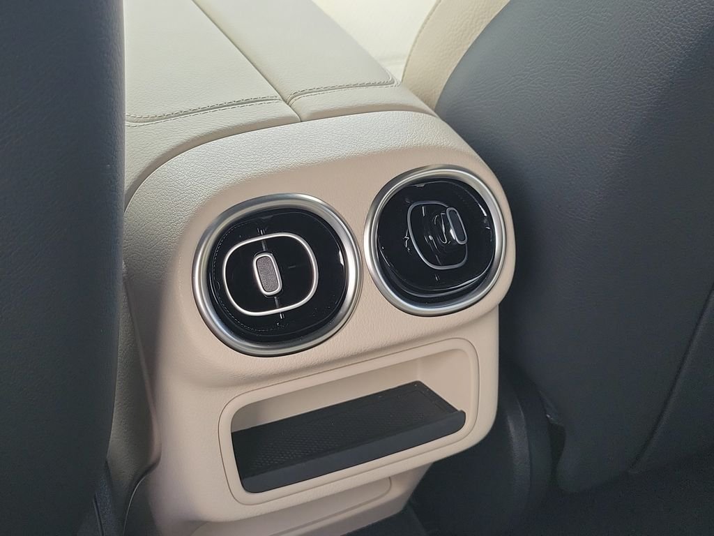 Certified Used 2025 White Mercedes-Benz GLC 300 image 17