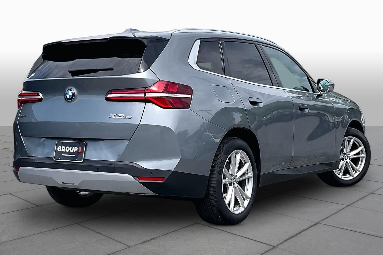 Used 2025 Skyscraper Gray Metallic BMW 30 xDrive image 12