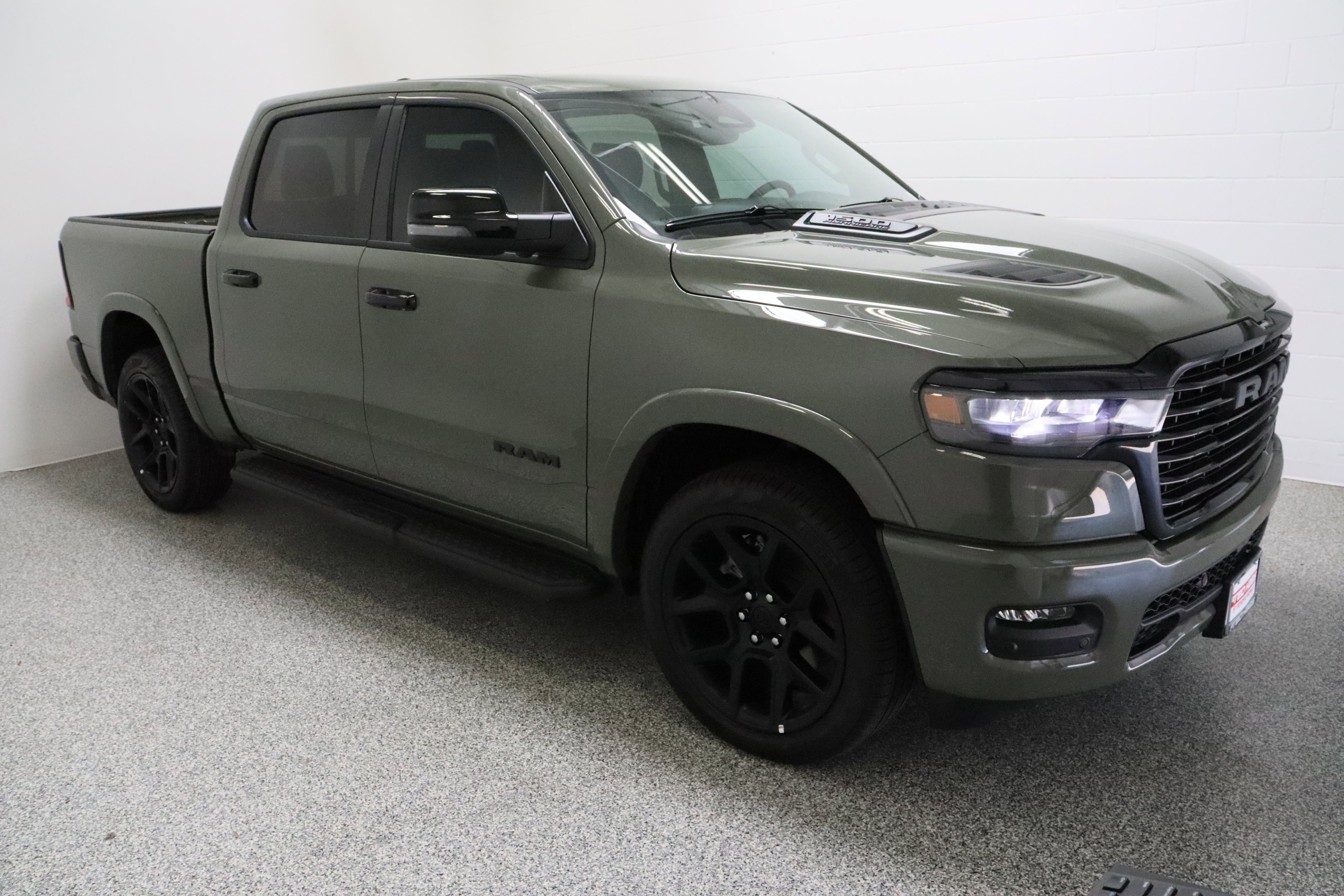 Used 2026 Canyon Lake Ram Laramie 3.0T image 4