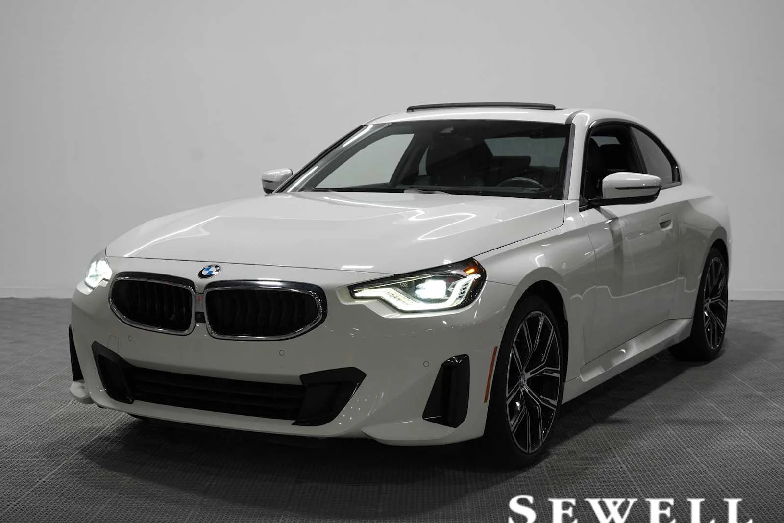 2023 BMW 2 Series 230i xDrive Coupe's photo
