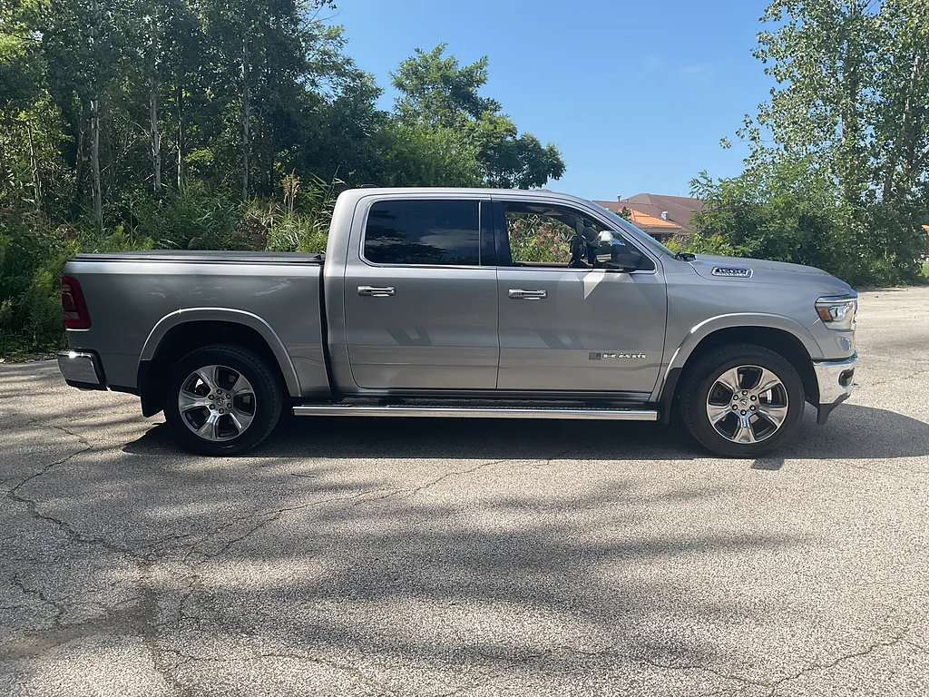 Used 2021 Billet Silver Metallic Clear Coat Ram Laramie image 4