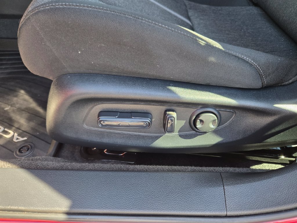Used 2024  Honda Sport image 11