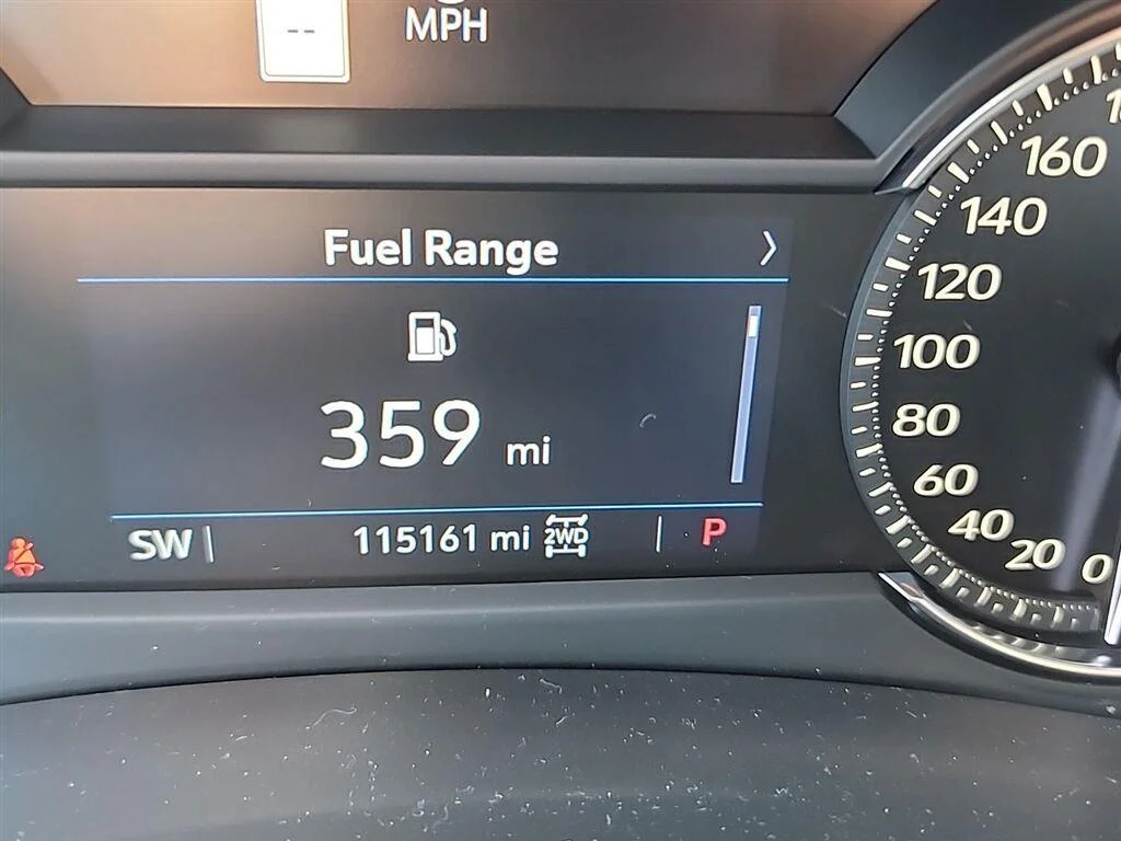 Used 2019 Crystal White Tricoat Cadillac AWD Sport image 7