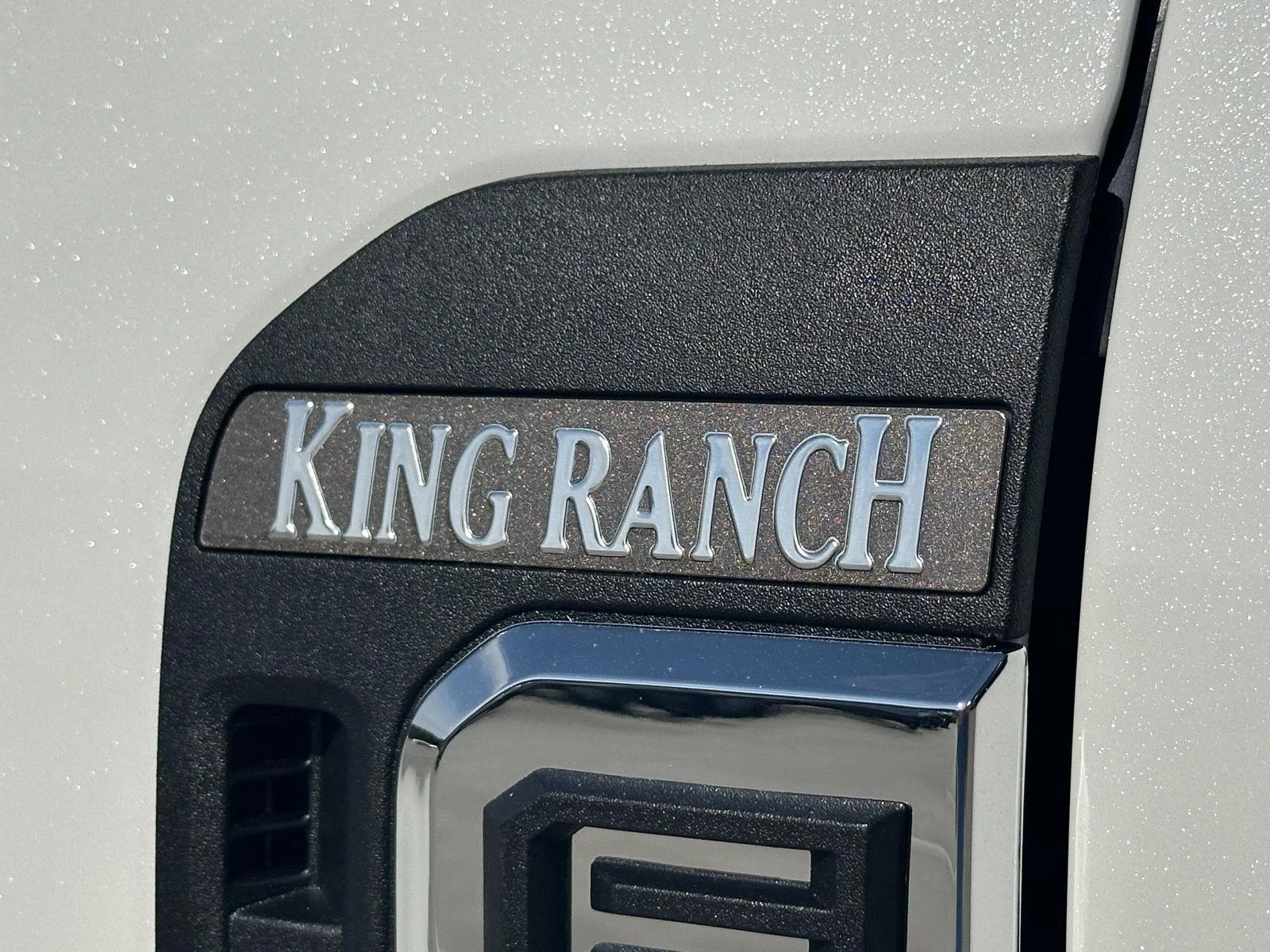 New 2026 Star White Metallic Tri-Coat Ford King Ranch image 14