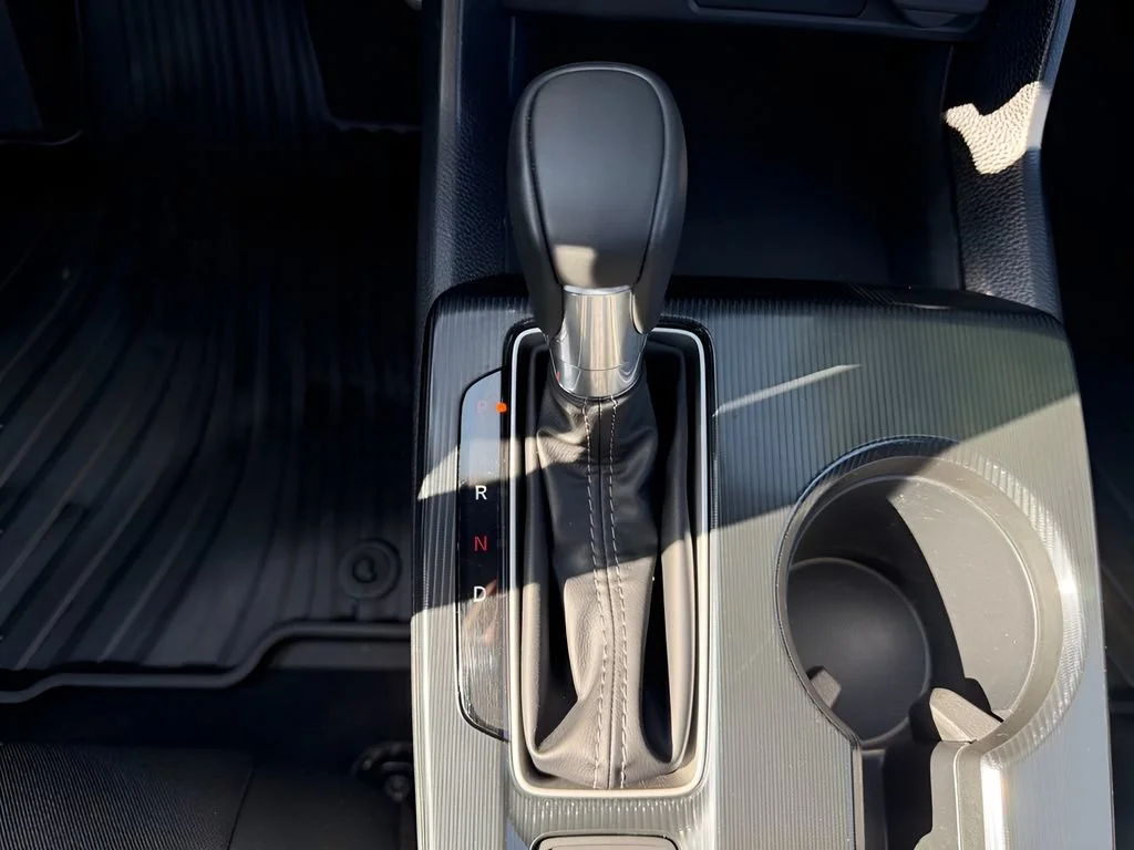 Used 2025  Honda Sport image 21