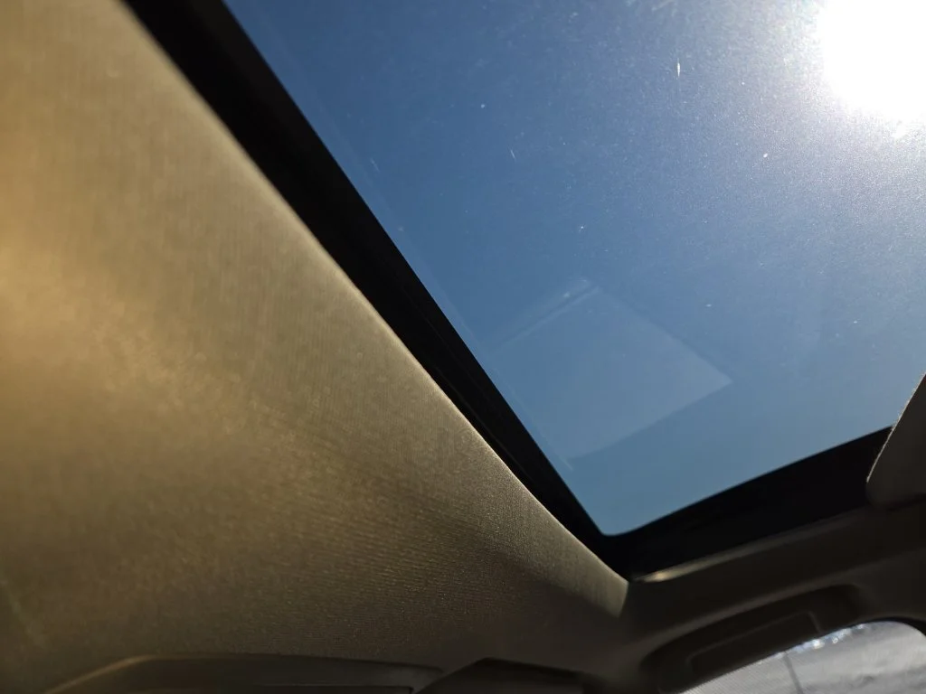 Used 2022 White Honda EX image 8