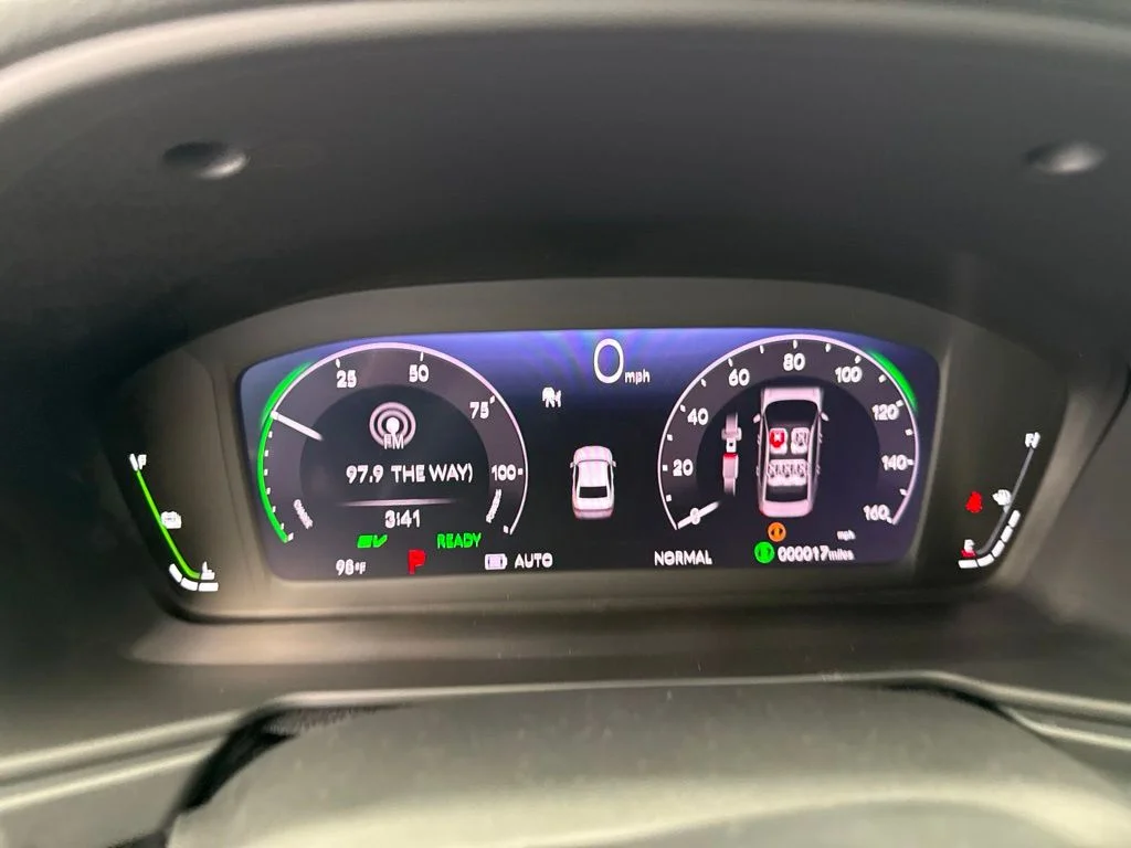 New 2026 Urban Gray Pearl Honda Touring image 25