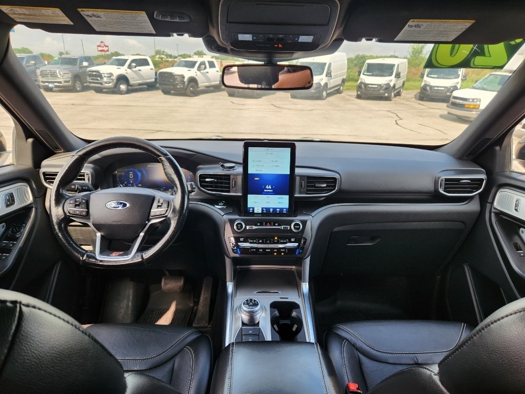Used 2020 Agate Black Metallic Ford ST image 24