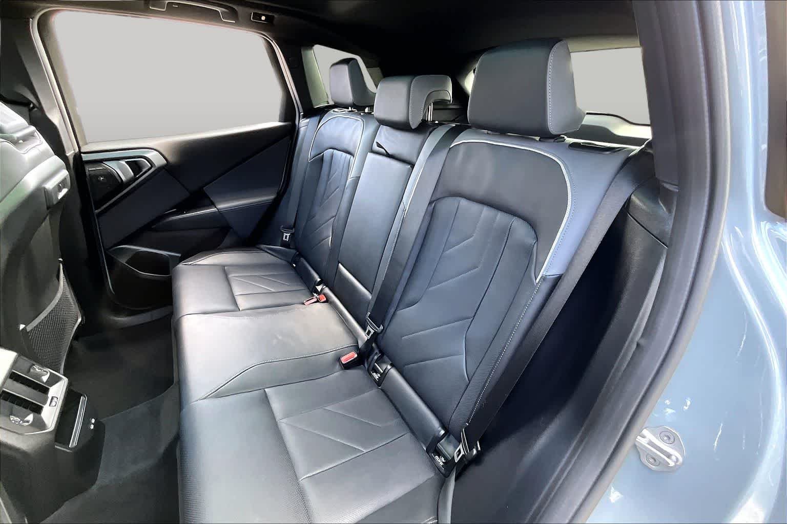 2026 BMW X3 30 - Photo 18