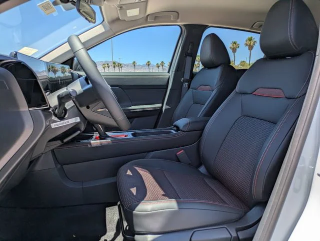 New 2026 Aspen White TriCoat / Super Black Two-tone Nissan SR image 6