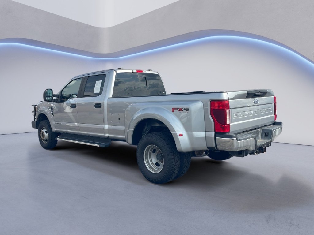 Used 2021 Iconic Silver Metallic Ford XL image 19