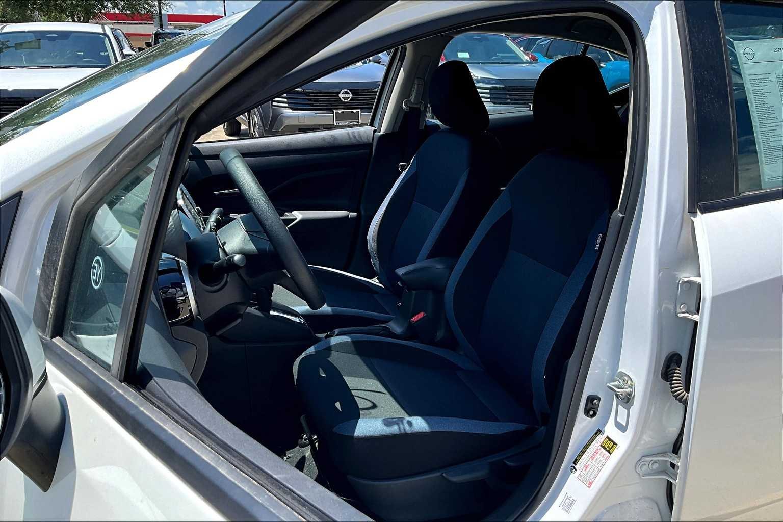 Used 2025 Aspen White Tricoat Nissan SV image 18