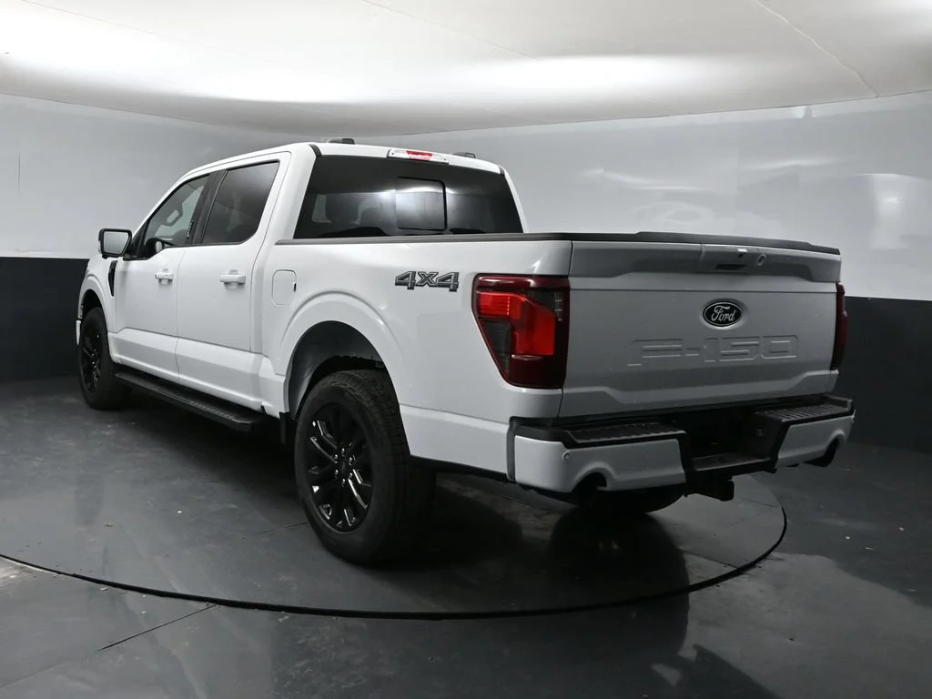 New 2026 Oxford White Ford XLT image 3