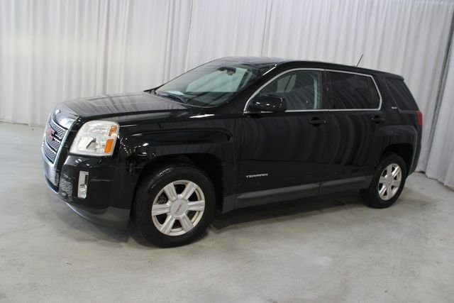 Used 2015 Black GMC SLE-1 image 27